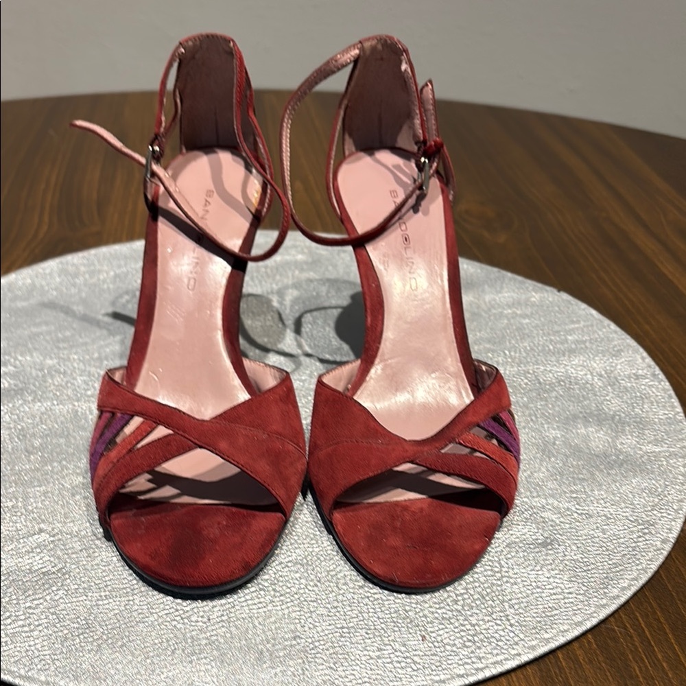 Bandolino Burgundy Strappy Heels
